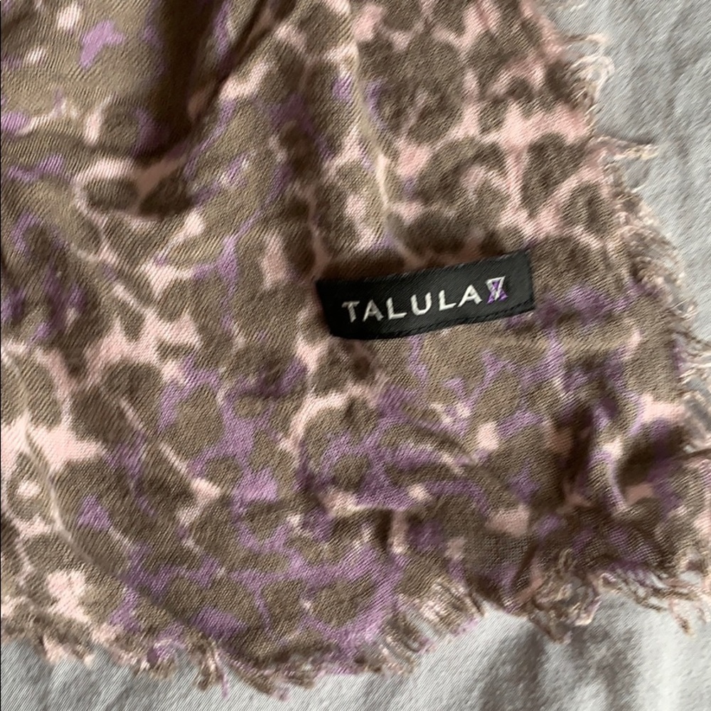 Talula scarf - Picture 2 of 3